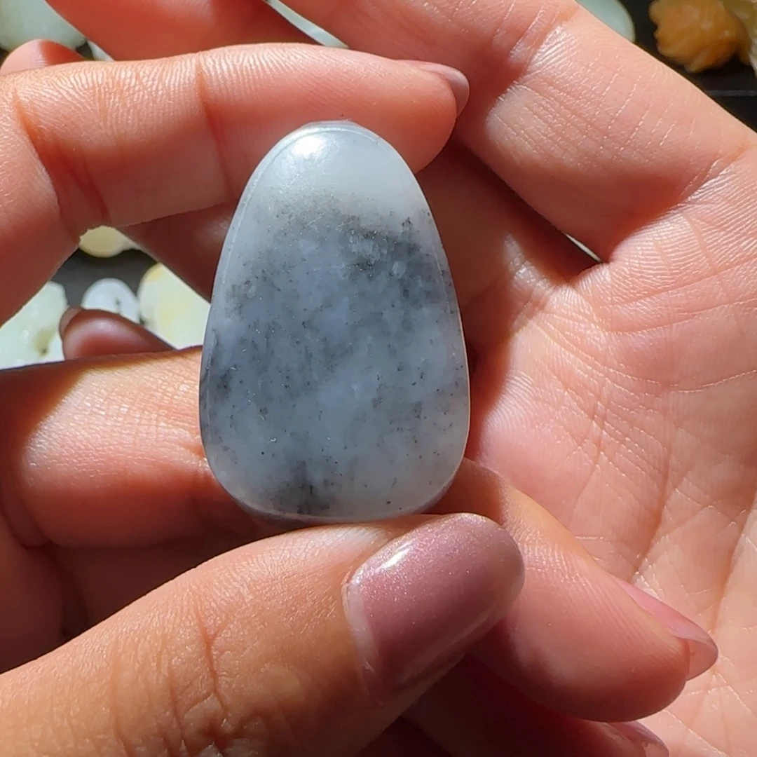 牛***8和田玉未镶嵌颈饰