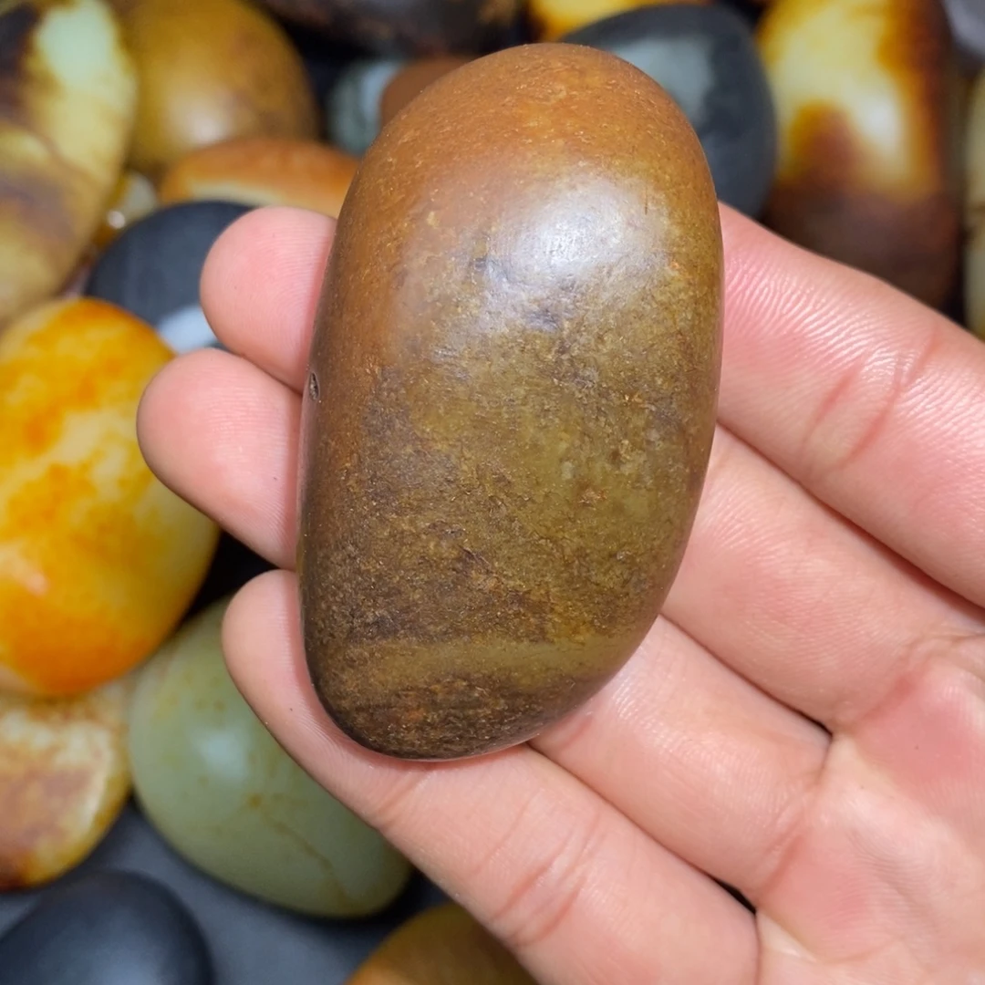 和田玉未镶嵌珠宝奇石