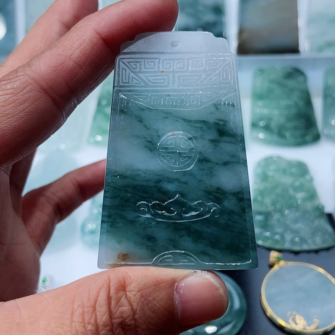 翡翠吊坠(不含链)未镶嵌