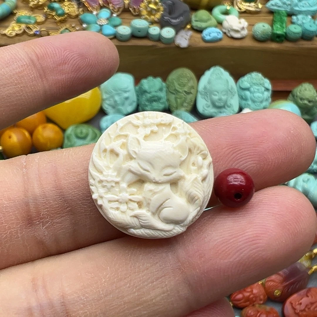 南红玛瑙颈饰未镶嵌