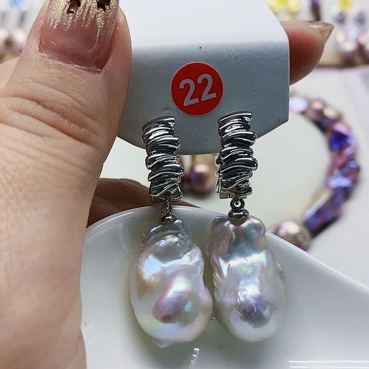 银S925镶嵌耳饰淡水珍珠