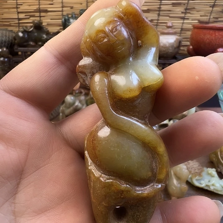 和田玉（糖玉）未镶嵌挂件