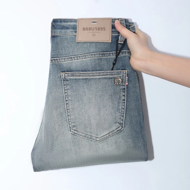 TG【2025】春夏新款清新浅蓝色轻奢男士修身小直筒牛仔裤干净高级