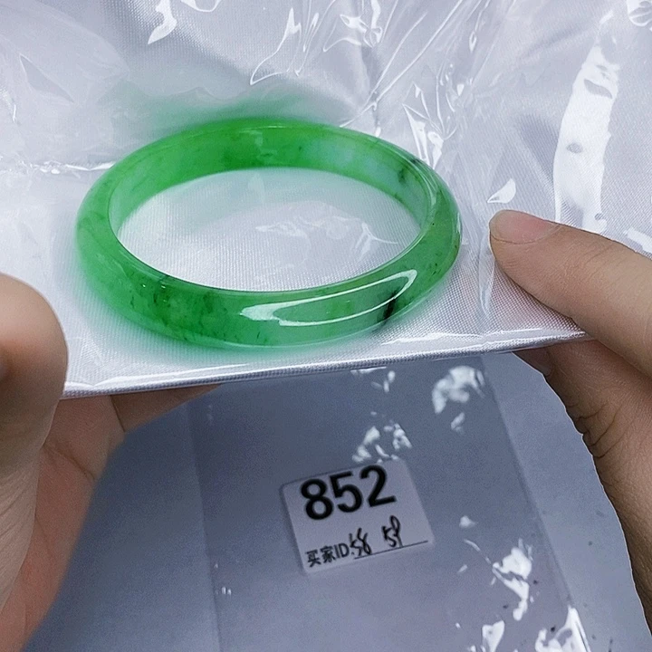 翡翠未镶嵌手镯一图一物实物为准