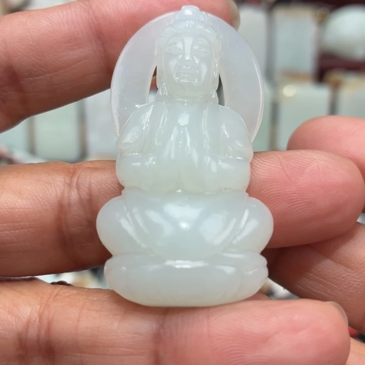 和田玉未镶嵌颈饰