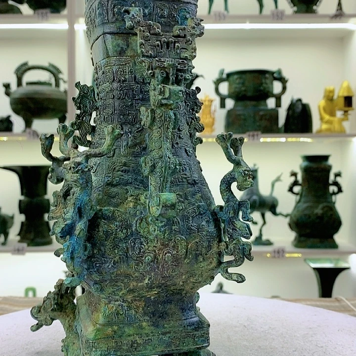 我***公黄铜莲鹤方壶铜摆件