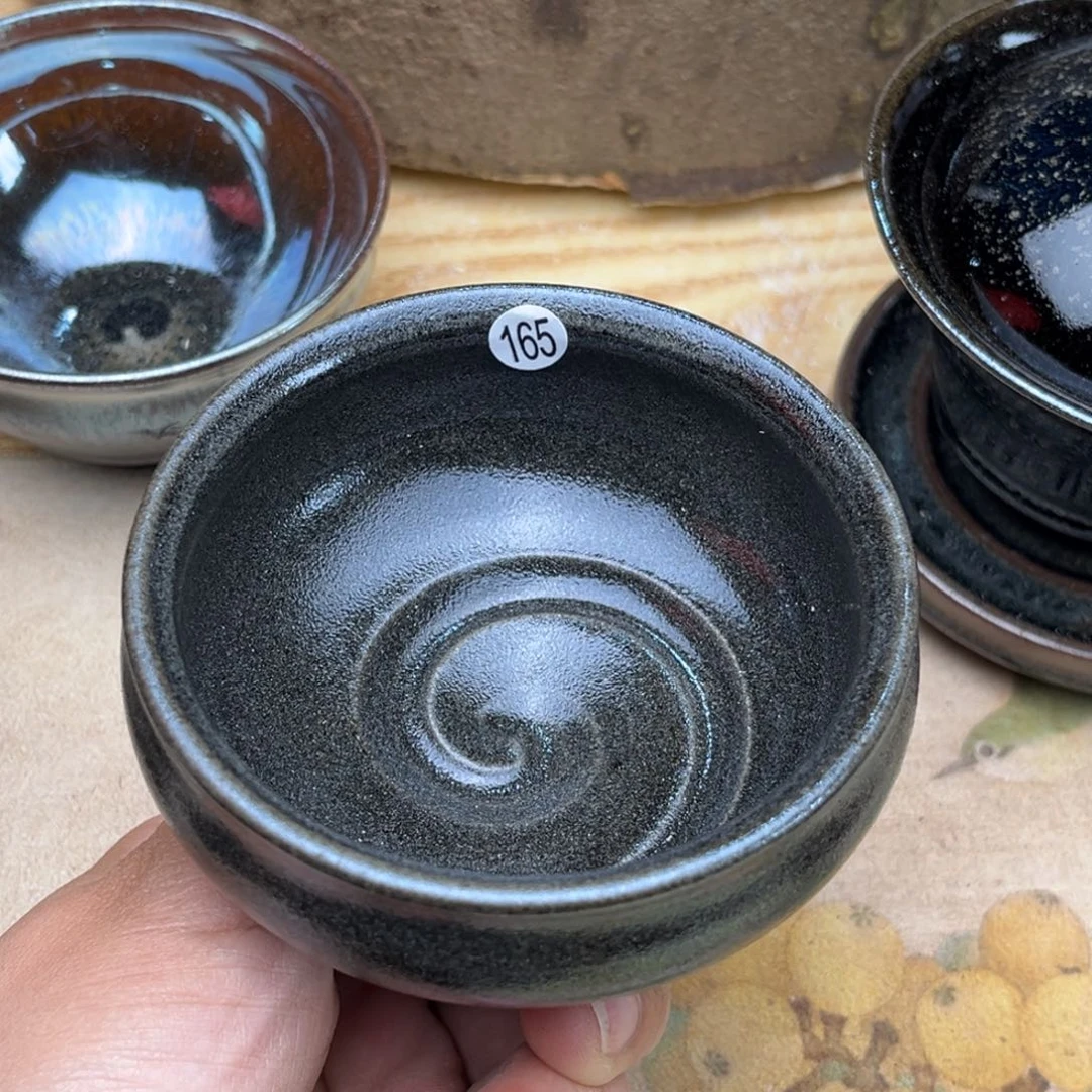 茶盏义兴龙窑坚持真柴烧