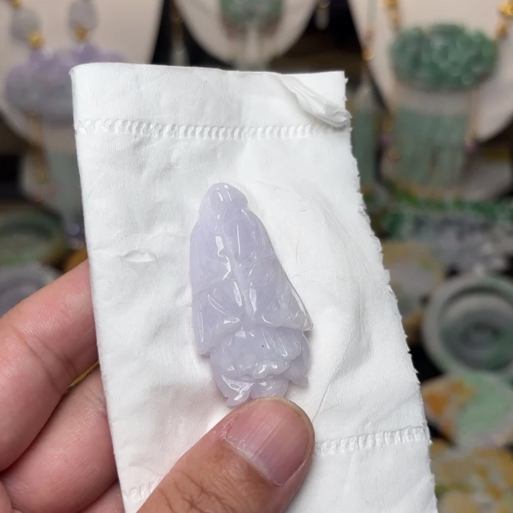 翡翠未镶嵌颈饰吊坠