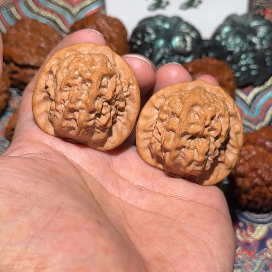 把件文玩核桃336瓷娃娃，尺寸40 38 38