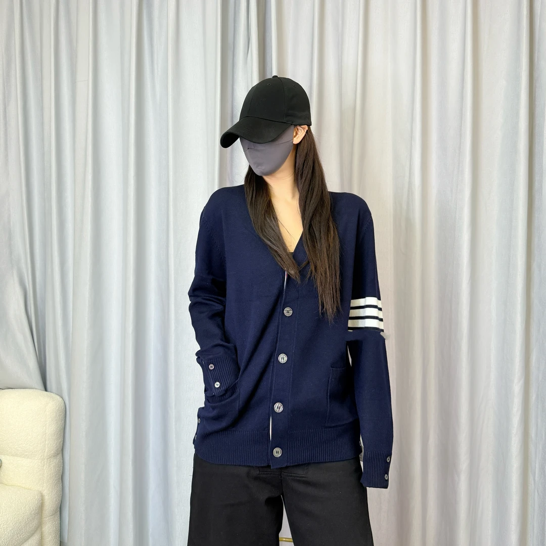 【包子专属】2025新款时尚百搭条杠设计单排扣开衫男女同款