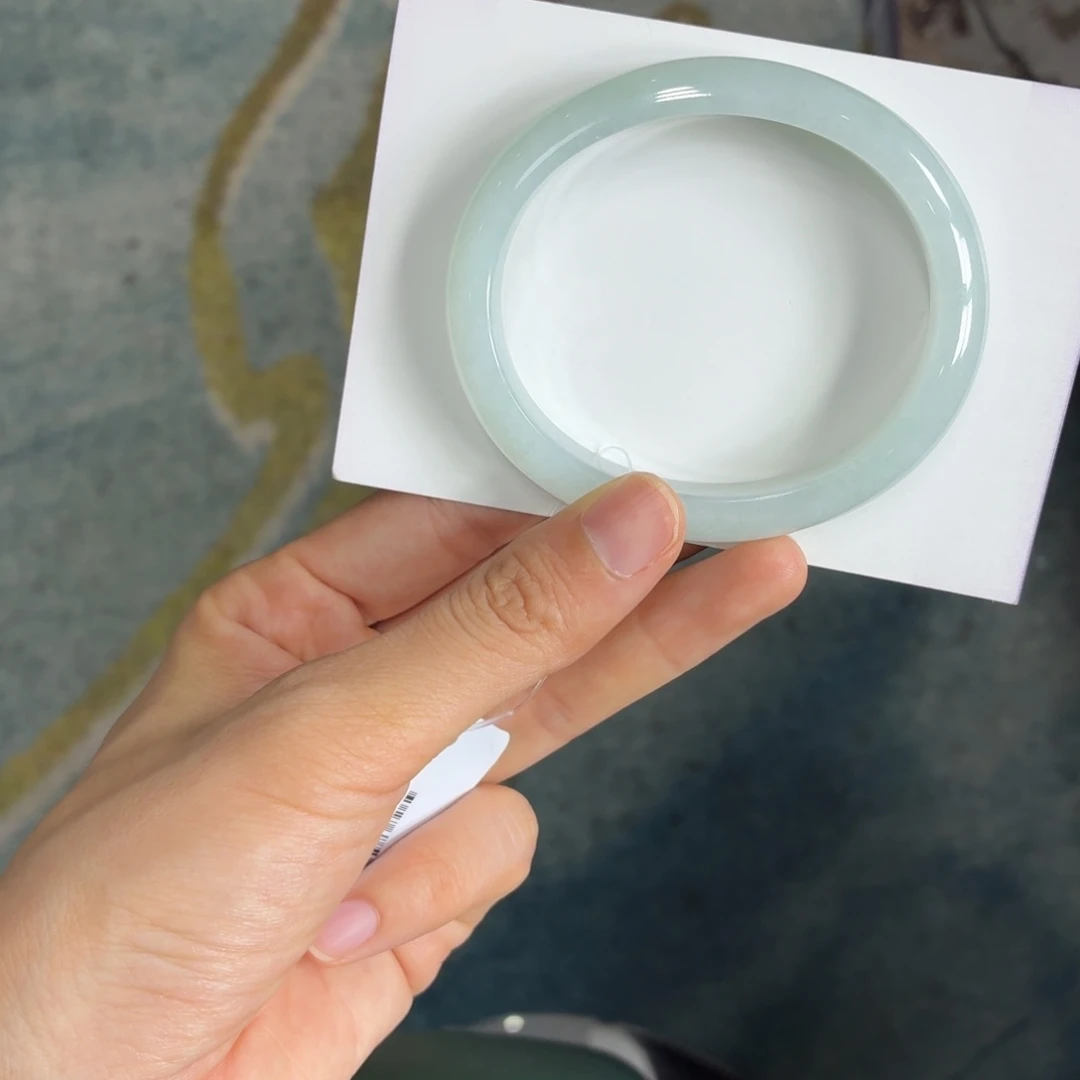 翡翠手镯（贵妃镯）未镶嵌翡翠手镯