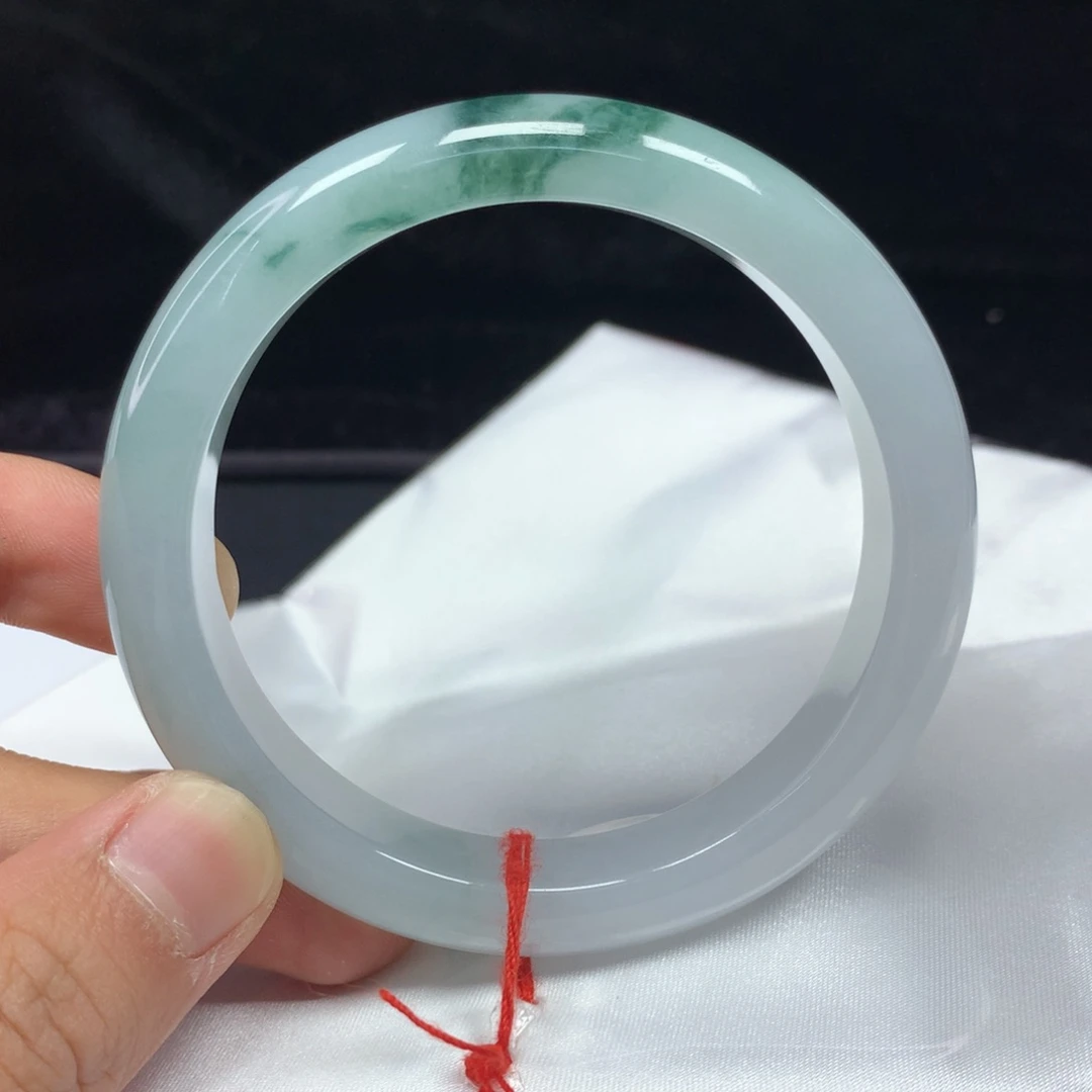 翡翠手镯（圆镯）未镶嵌58.5