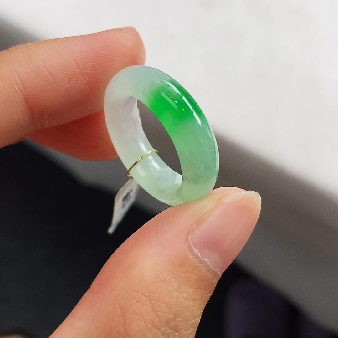翡翠未镶嵌戒指11-12号