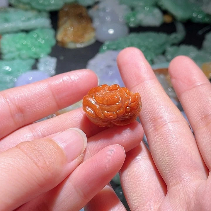 颈饰未镶嵌翡翠天