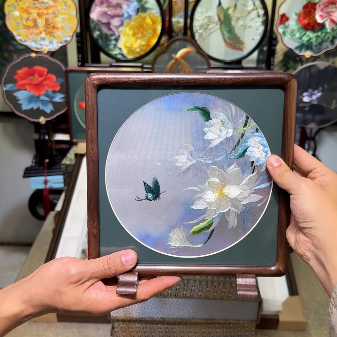 刺绣刺绣工艺精湛