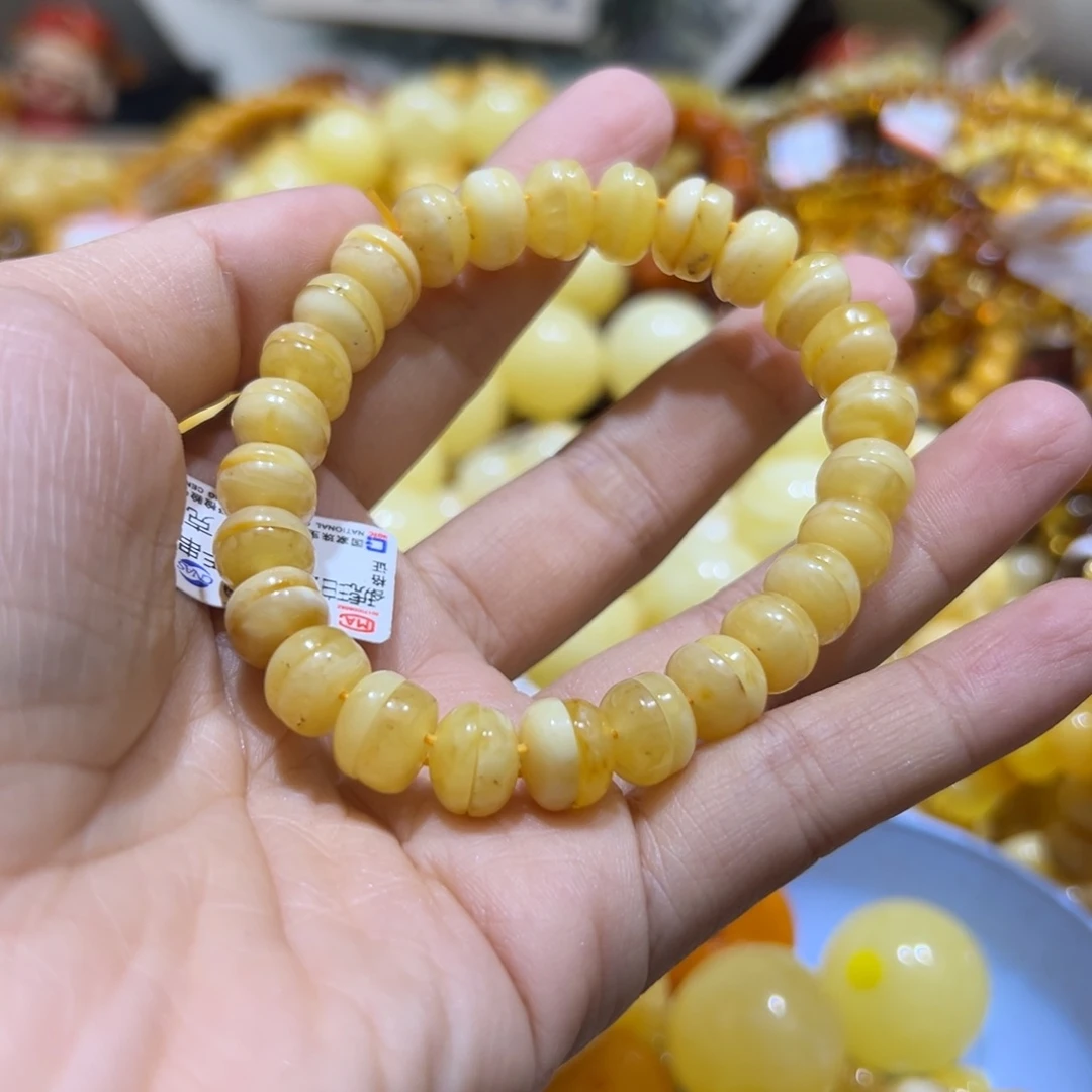 琥珀珠宝奇石未镶嵌