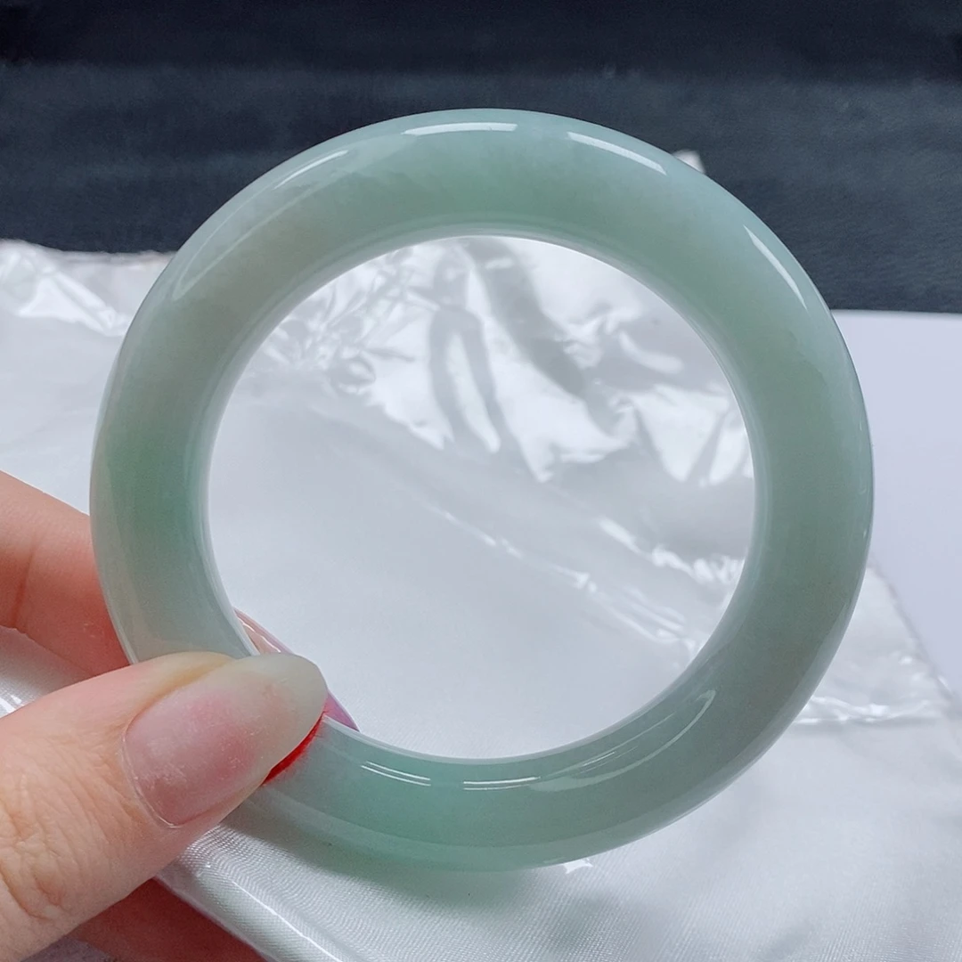 【闪购商品】未镶嵌手镯（圆镯）翡翠508号
