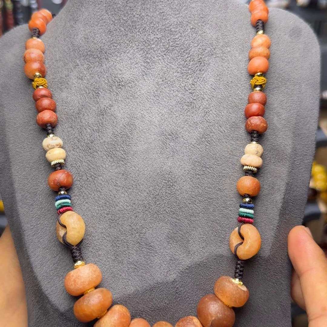 未镶嵌单石英质玉