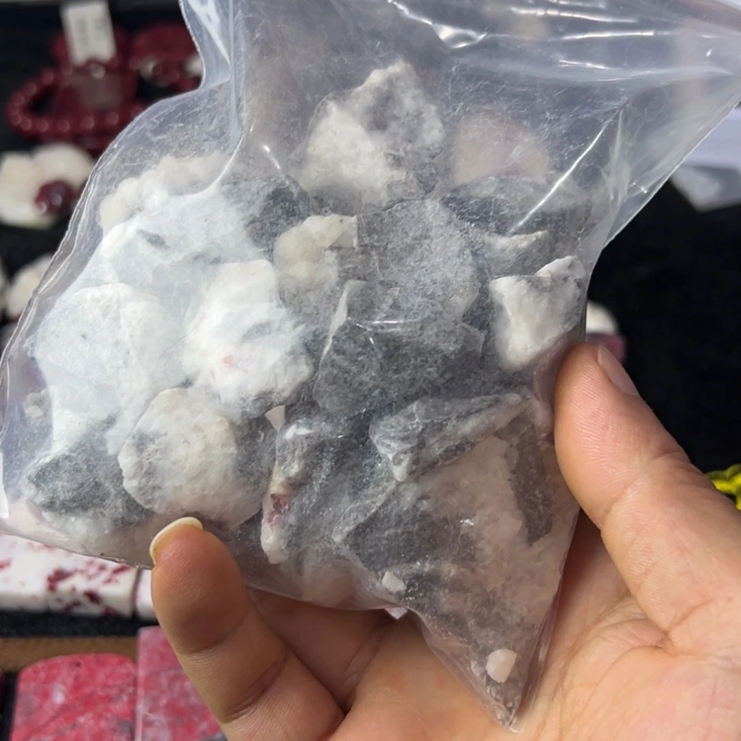 天然辰砂原石原石