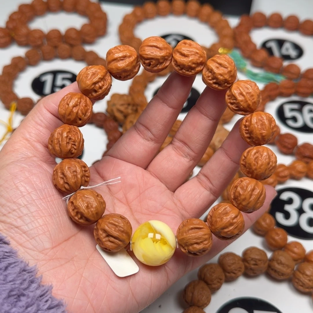 文玩核桃吊坠粗筋方肚18