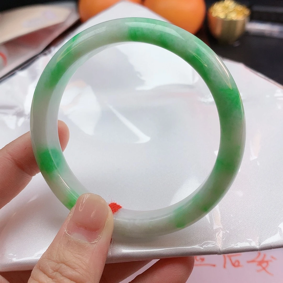 翡翠手镯未镶嵌56圈2457