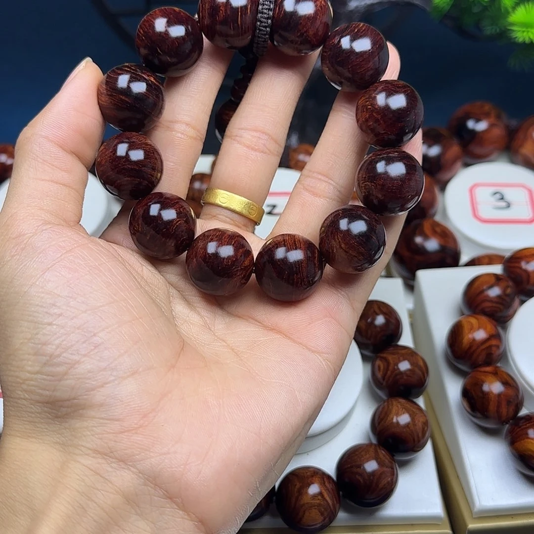 用***秋花梨木类黄花梨2.0