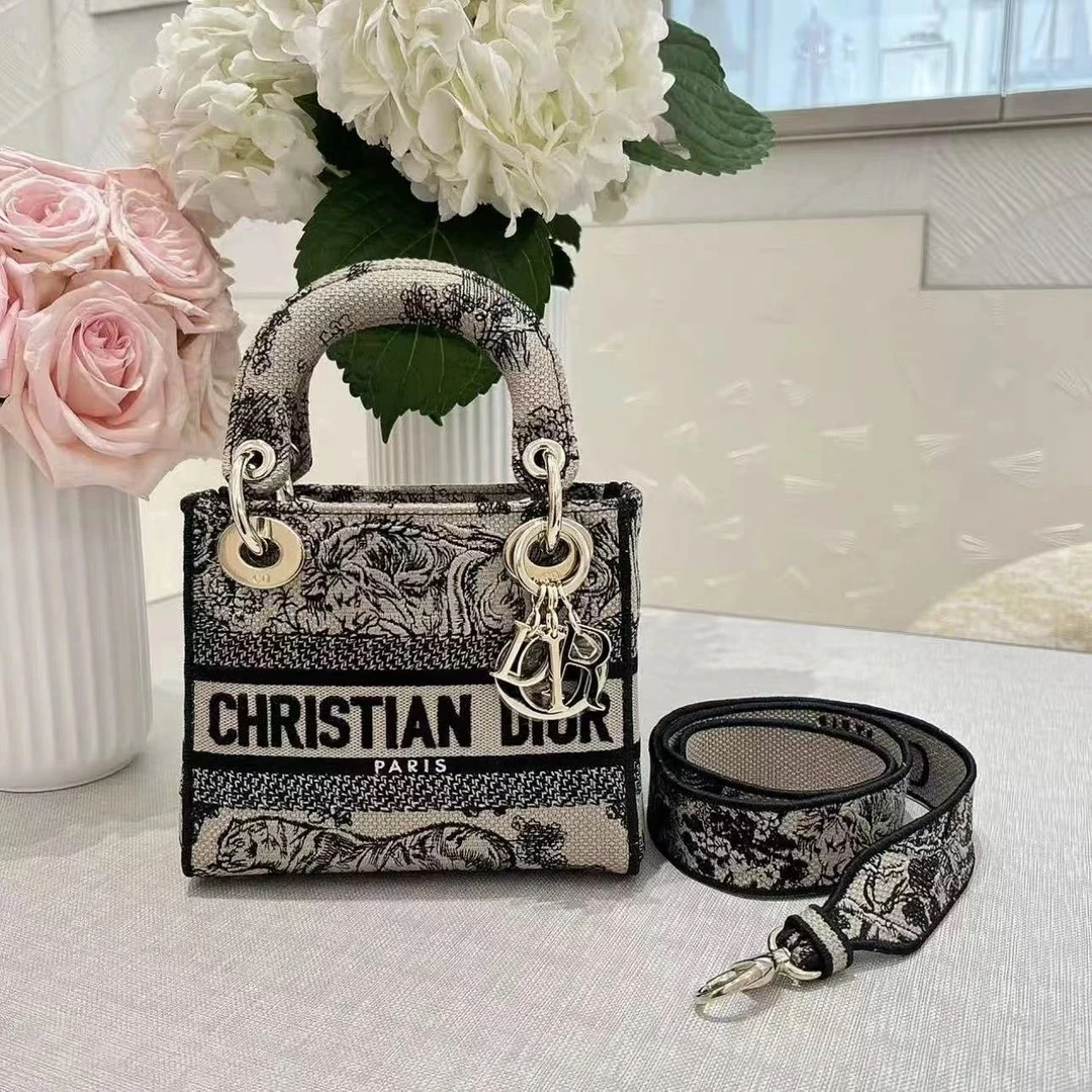 95新 DIOR/迪奥 Dior三格刺绣款戴妃包 25100001-02