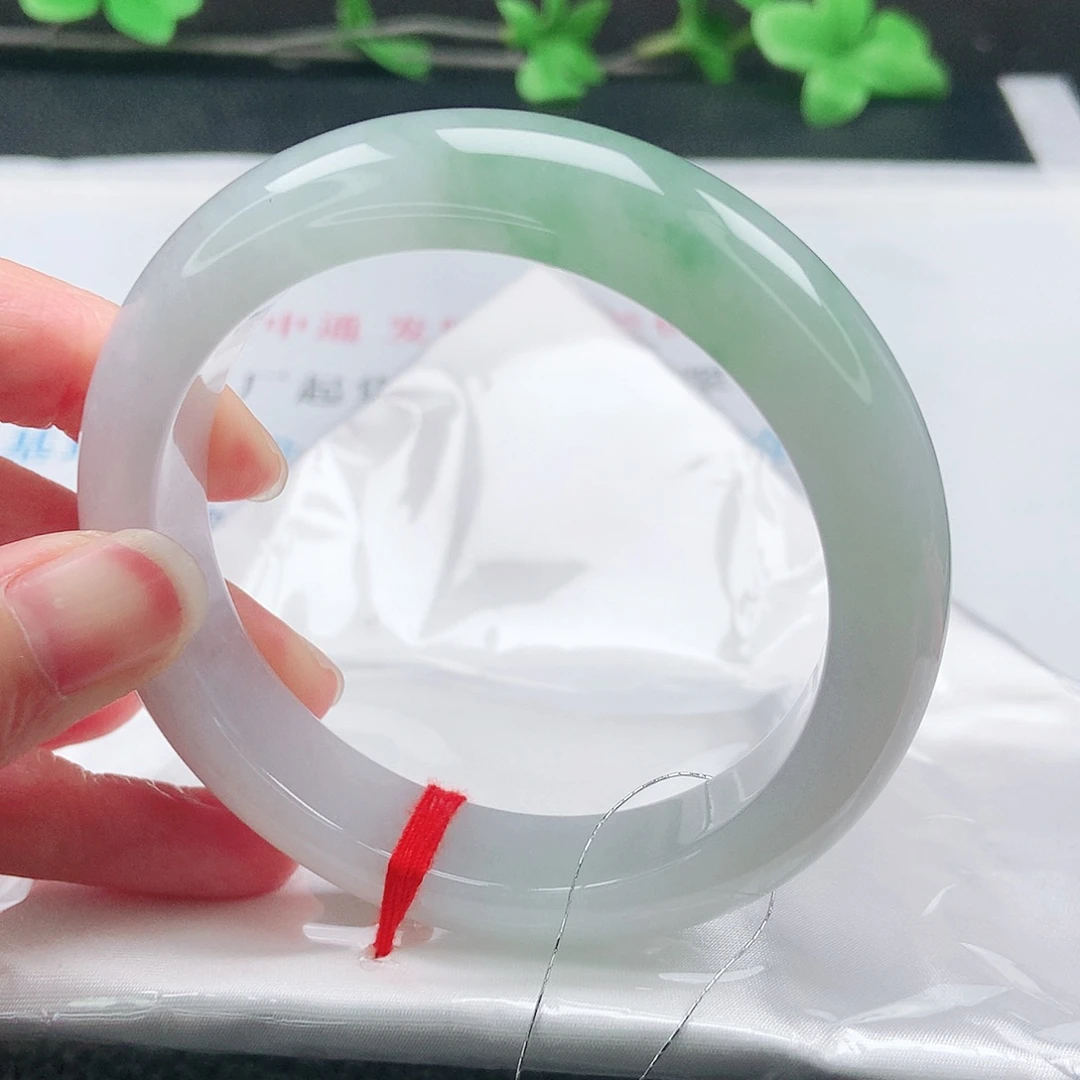 翡翠未镶嵌手镯58圈