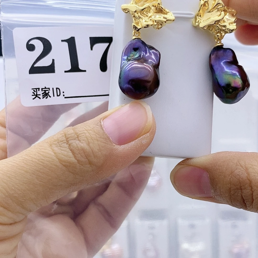 钛钢淡水珍珠颈饰