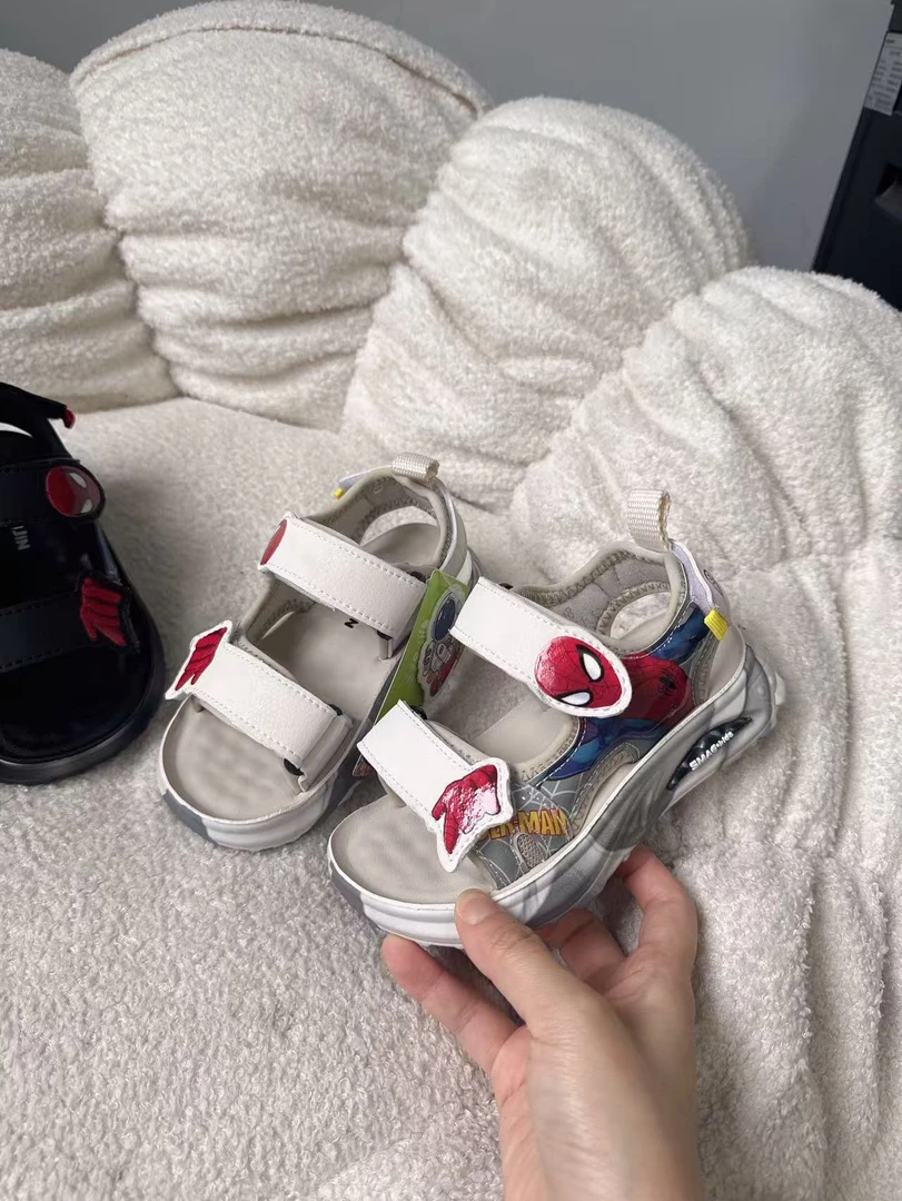 8251B求家儿童时尚百搭气垫真皮凉鞋