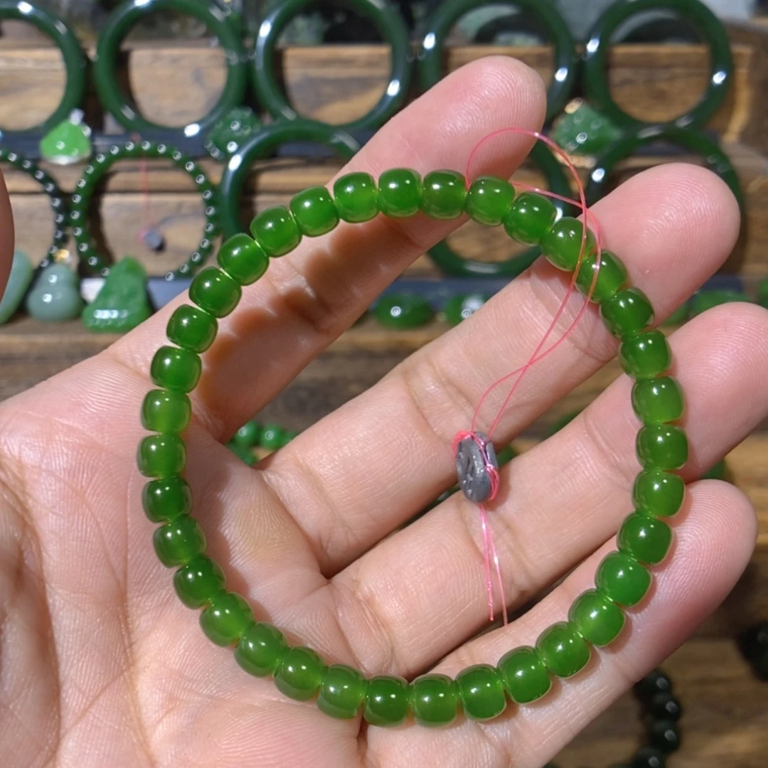 【闪购商品】吊坠(不含链)未镶嵌和田玉俄七冰阳绿手串 6