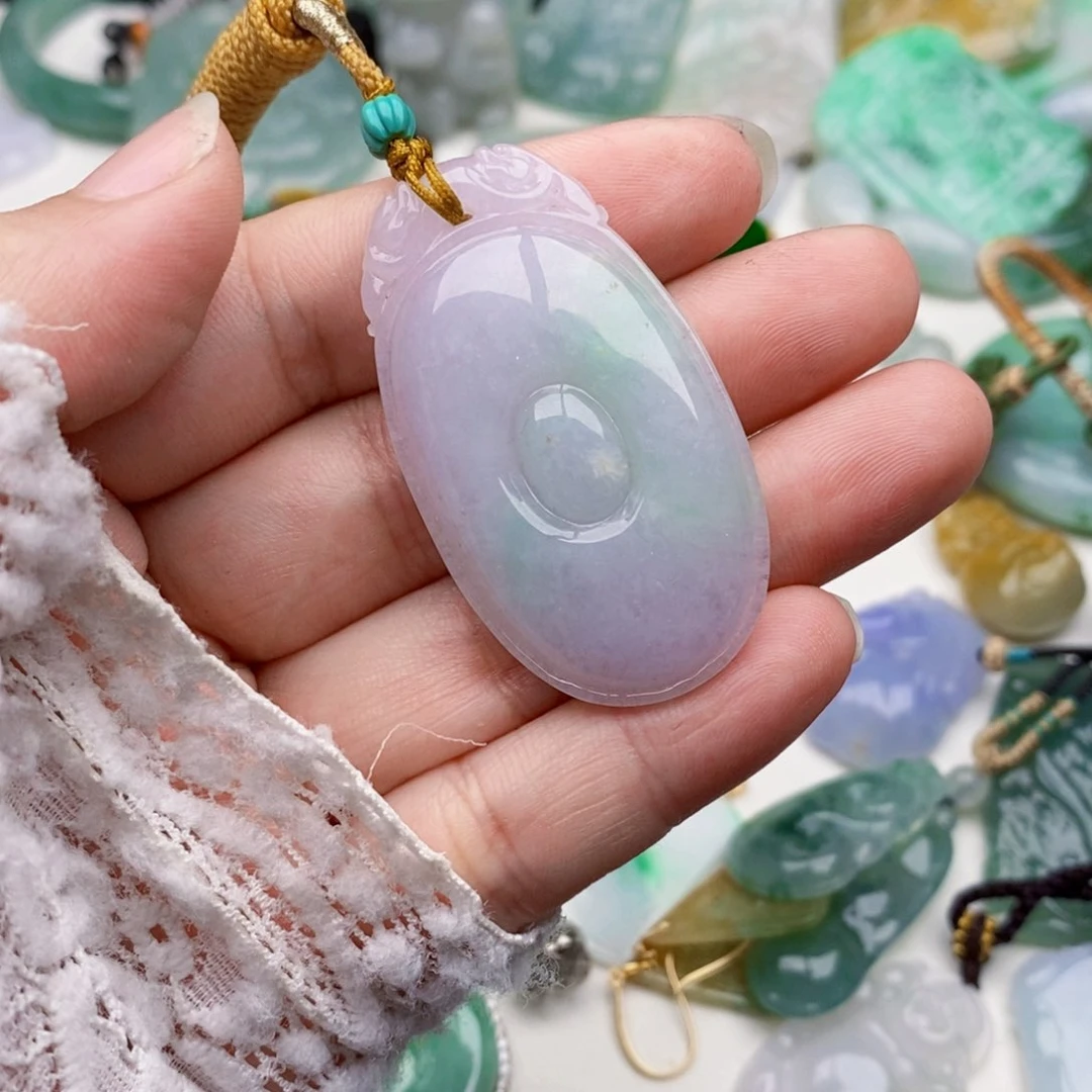 颈饰未镶嵌翡翠白*福贝