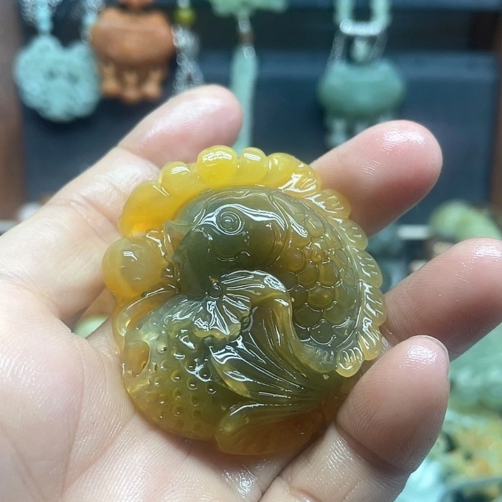 未镶嵌蛇纹石玉颈饰君*