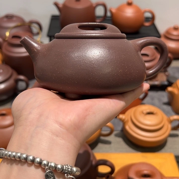 K***河茶壶紫砂宜兴紫砂壶牛盖石瓢