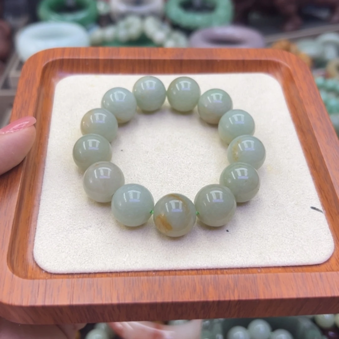 未镶嵌手镯石英岩玉