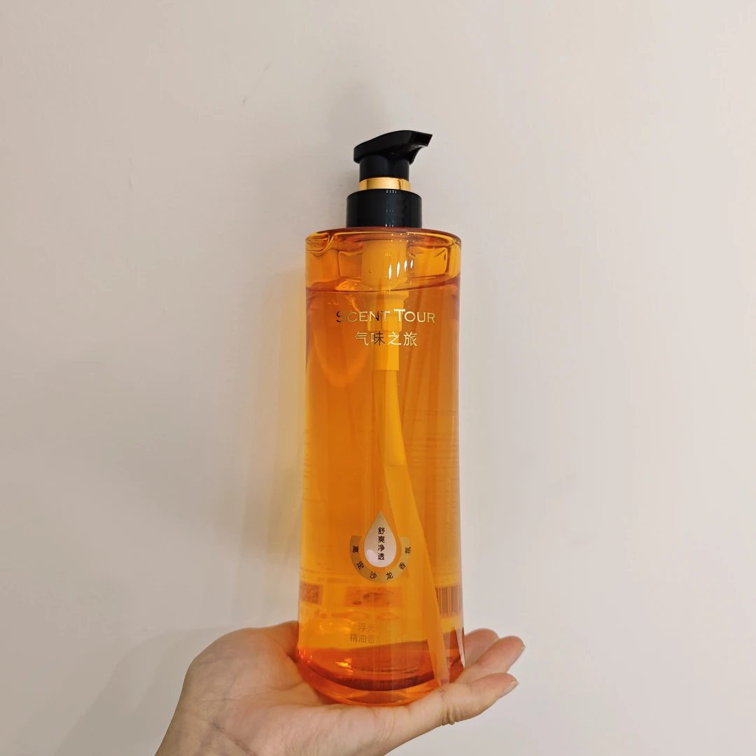 气味之旅浮光山茶花舒爽净透精油香氛沐浴露