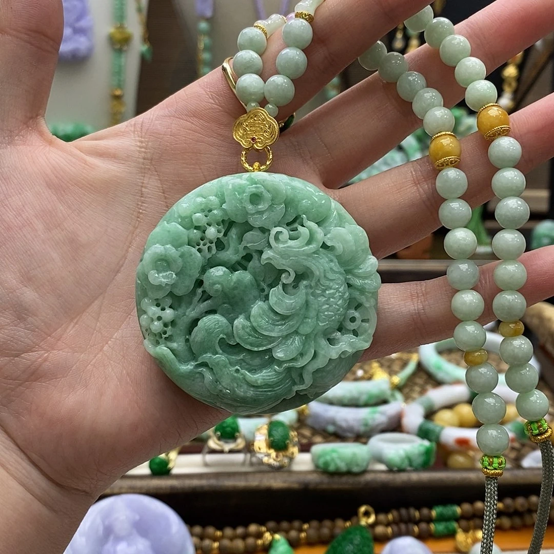 翡翠未镶嵌颈饰吊坠