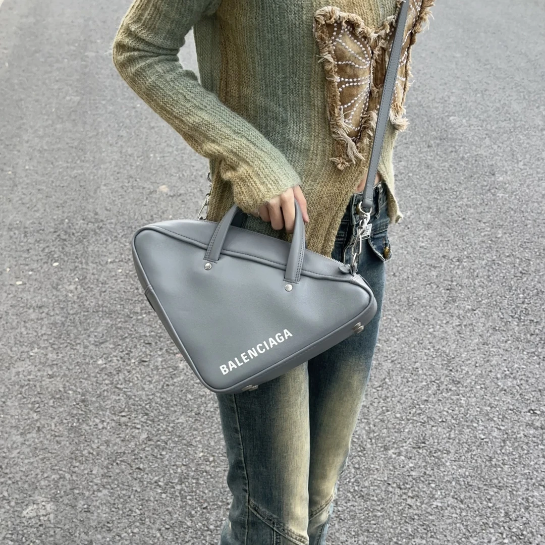 99新 Balenciaga/巴黎世家 大象灰三角手拿单肩包 Anwen 7034