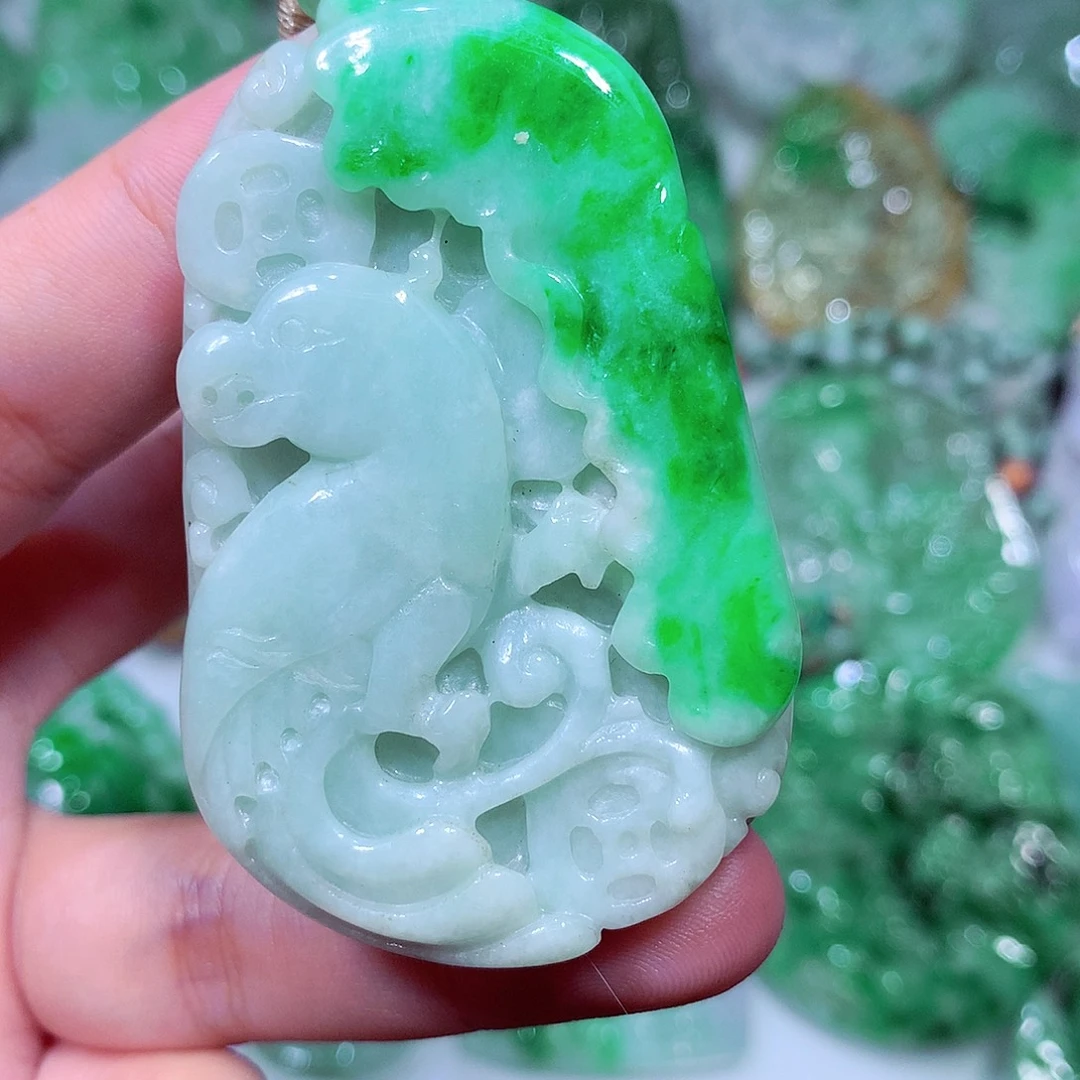 翡翠未镶嵌吊坠(不含链)