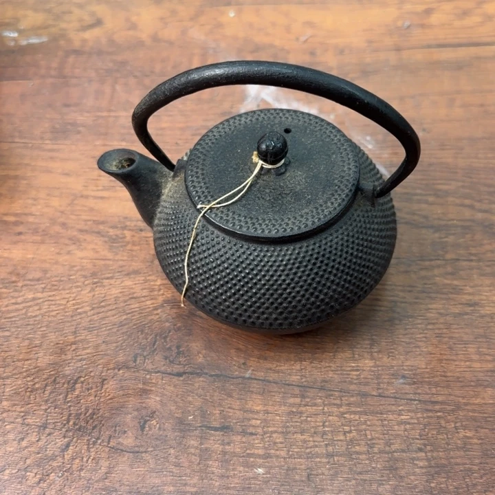 一个陶瓷物件哈哈哈哈