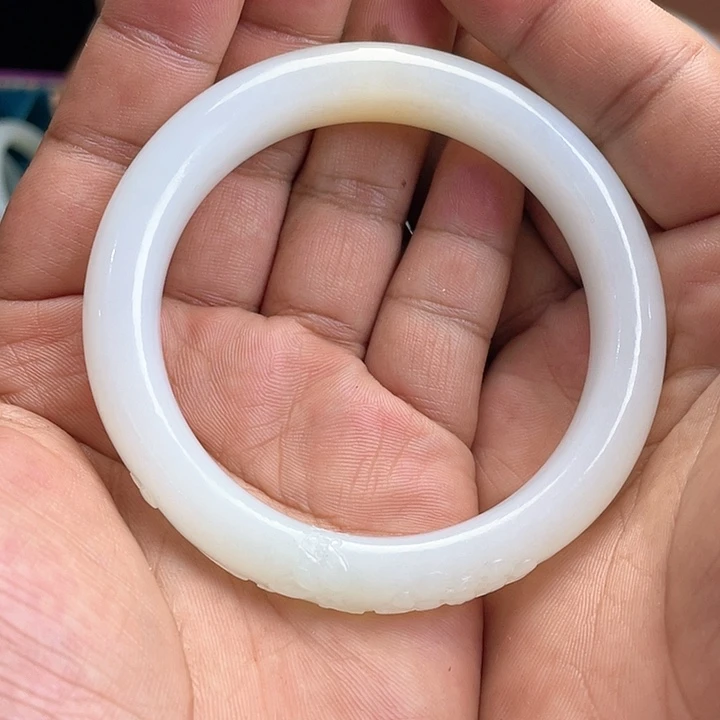 【闪购商品】未镶嵌手镯和田玉