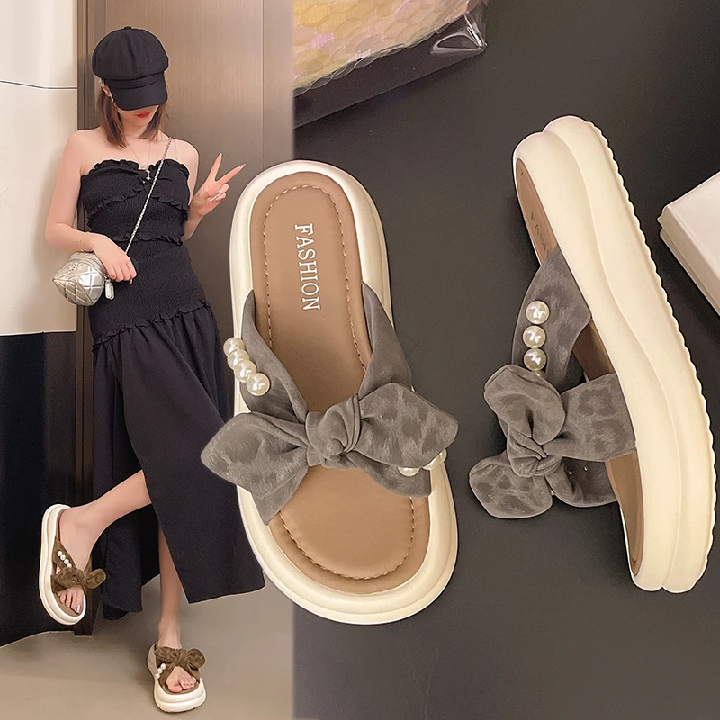 拖鞋女夏天外穿2025新款配裙子绝美时尚高级感蝴蝶结孕妇一字凉拖