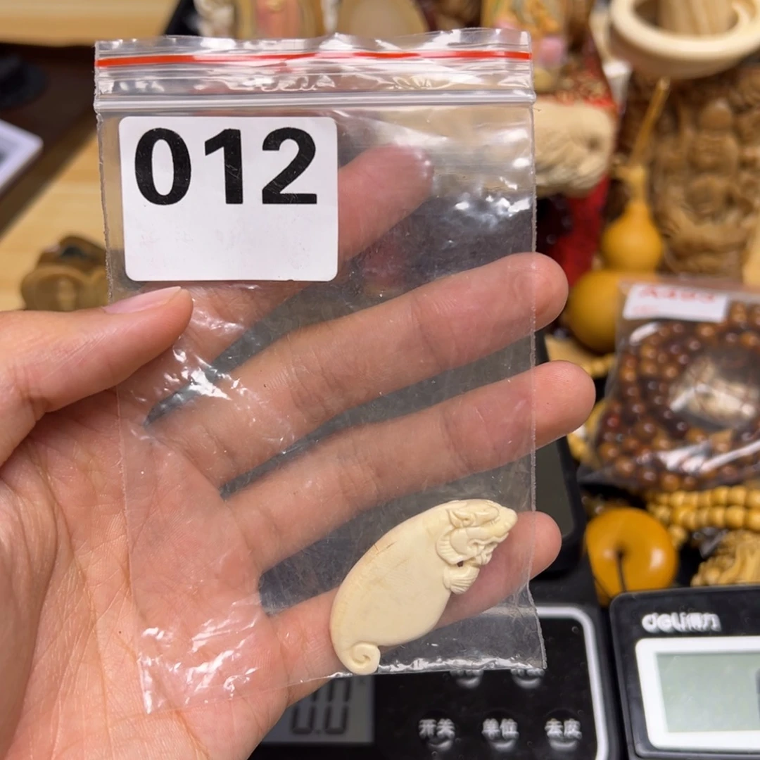 天然猛犸象牙瑕疵品