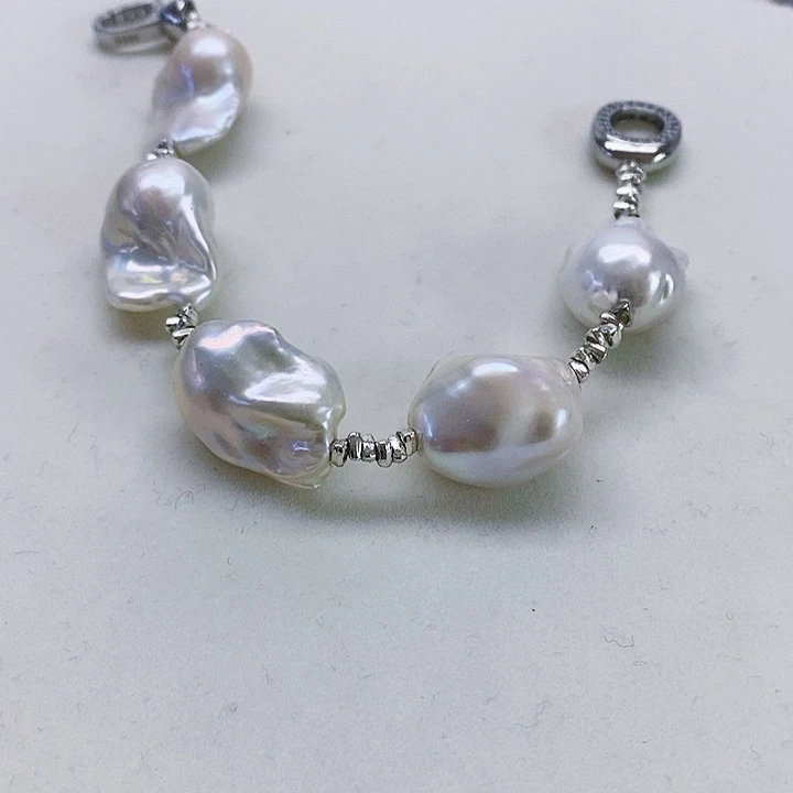 银S925镶嵌耳饰淡水珍珠