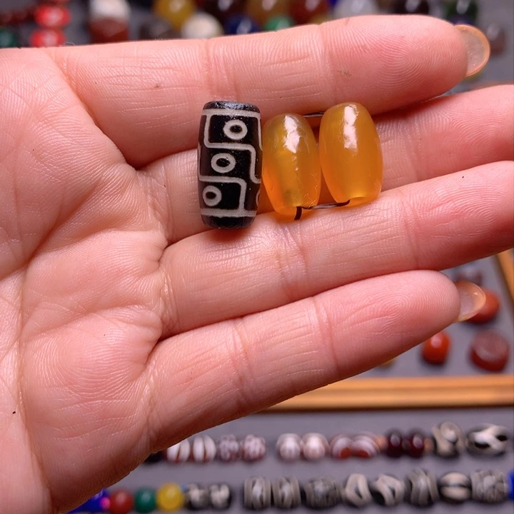 玛瑙/玉髓颈饰未镶嵌™****