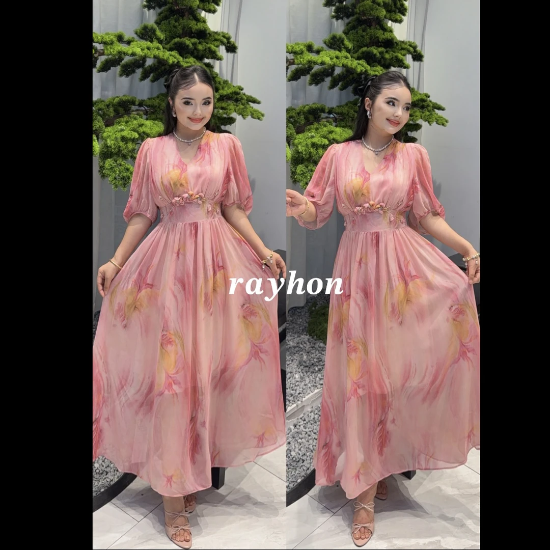 Rayhon夏季长裙松紧腰刺绣通勤连衣裙新娘大码遮肉法式时尚