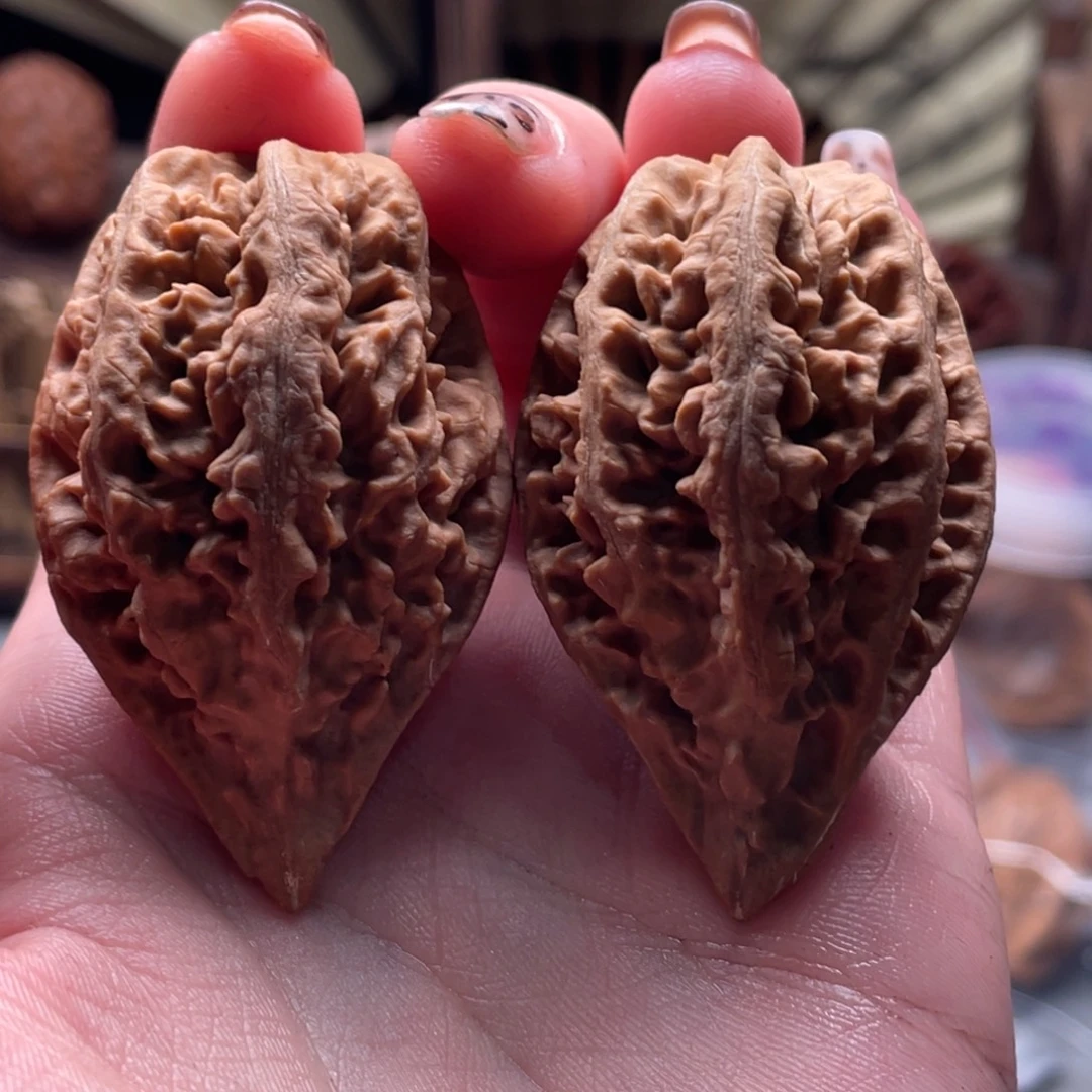 文玩核桃把件楸刀鱼138