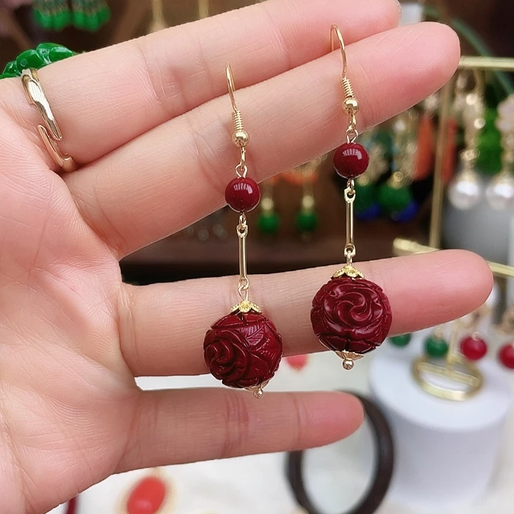 石英质玉耳钉合金