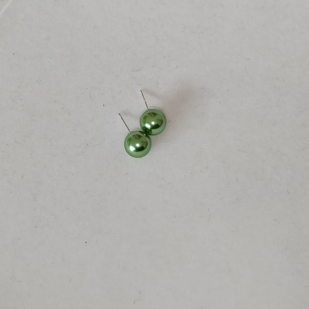 925银仿珍珠耳饰 绿野仙踪清新绿色时尚百搭10mm耳钉ES317