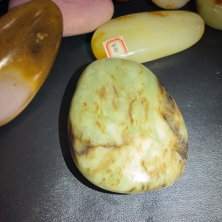 和田玉未镶嵌珠宝奇石